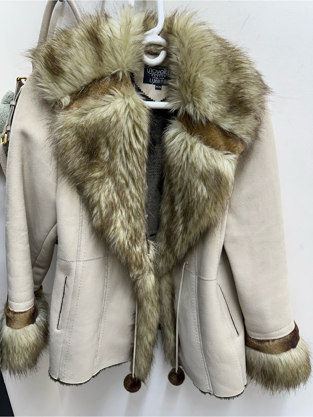 vintage y2k penny lane style Cream Faux-Shearling Coat with Fur Trim M